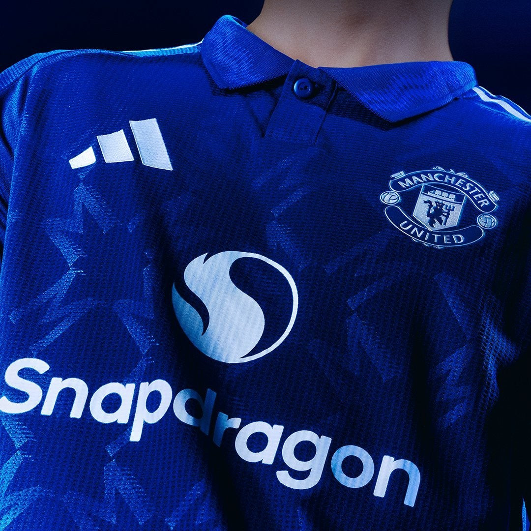 MANCHESTER UNITED 24/25 Away Jersey