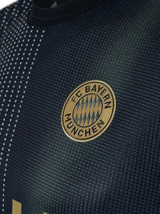 BAYERN MUNICH 21/22 Away Jersey